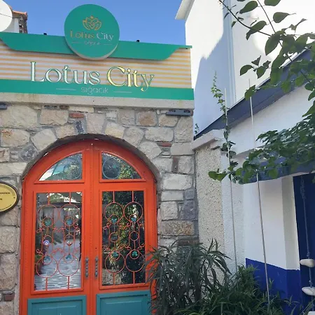 Lotus Butik Siğacık